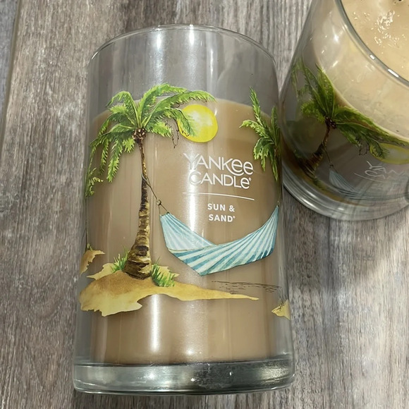 Yankee Candle sun and sand 2 wick 22 oz. Jar Set - Picture 2 of 4